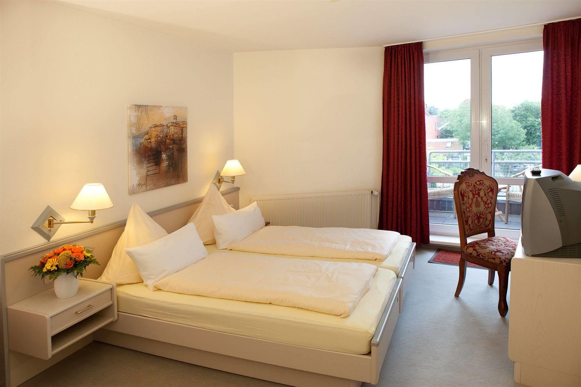 ווסטרשטדה Hotel Busch מראה חיצוני תמונה
